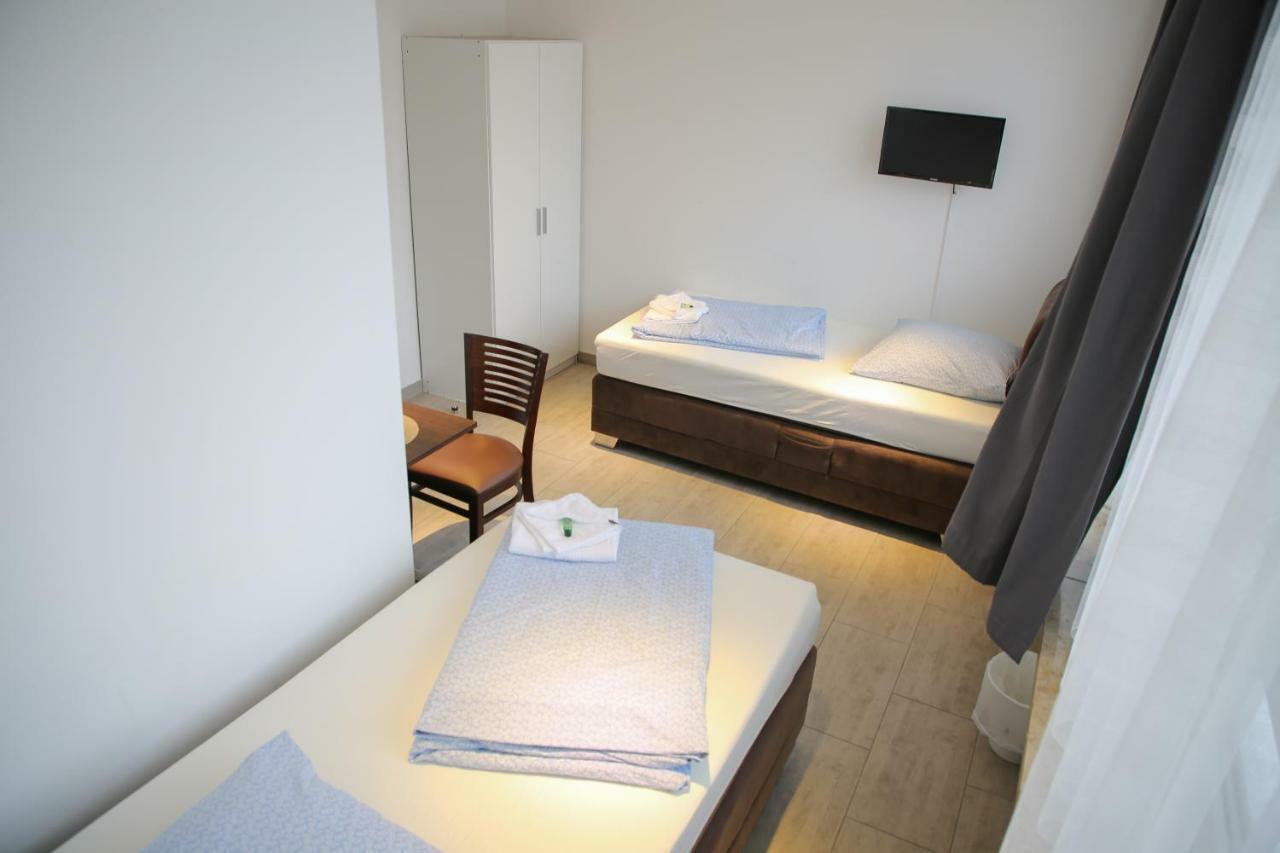 Franken Motel Fuerth Ngoại thất bức ảnh